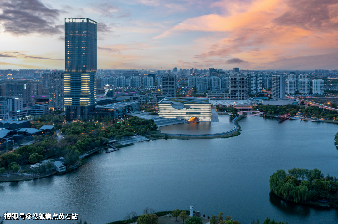嘉定远香湖-最美别墅社区-象屿远香湖岸-百科_新城_配套