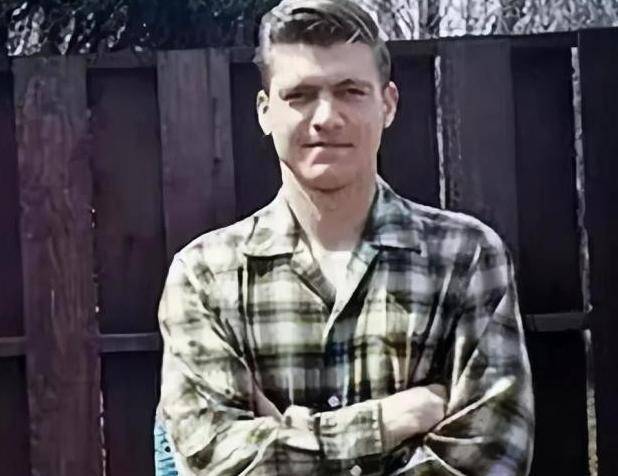 智商167的哈佛天才黑化后有多可怕数百fbi特工用时17年才抓到