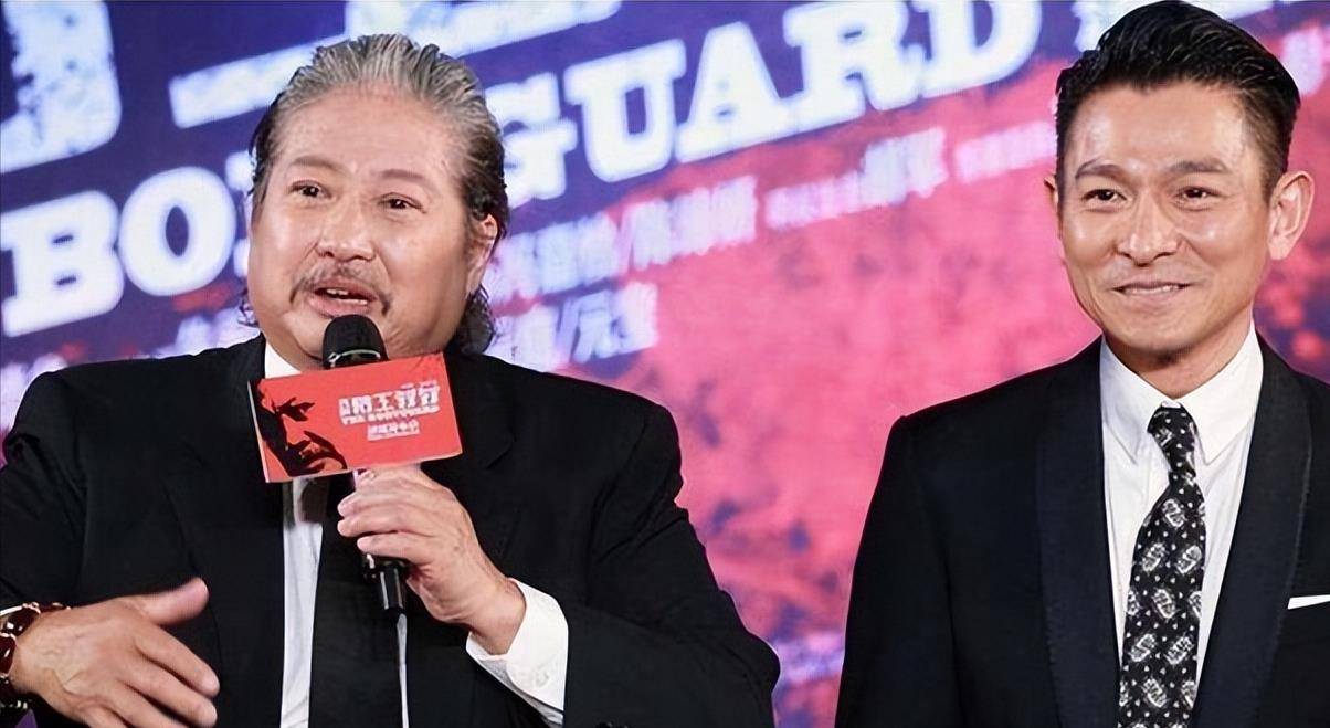 原创香港最灵活的胖子出道60多年地位无人撼动成龙叫他一辈子大哥