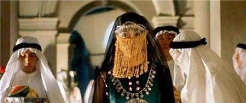 原创大胆寻真爱19岁沙特公主携男友私奔被抓回后二人被当众处死