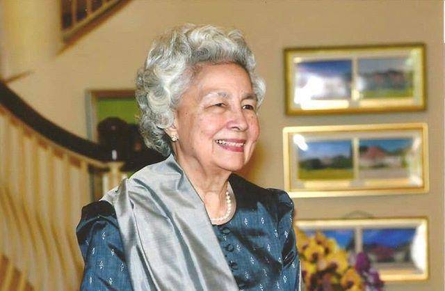 原创83岁柬埔寨太后在北京亮相美到我穿刺绣外套超高贵不愧是美后