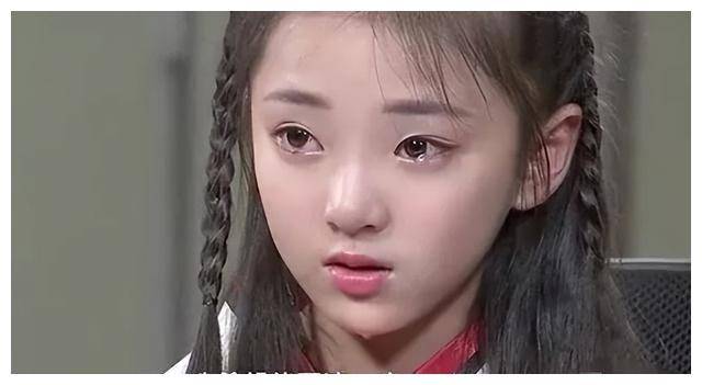 原创2岁获赞如歌15岁遁影离场网友疑惑她受伤了吗