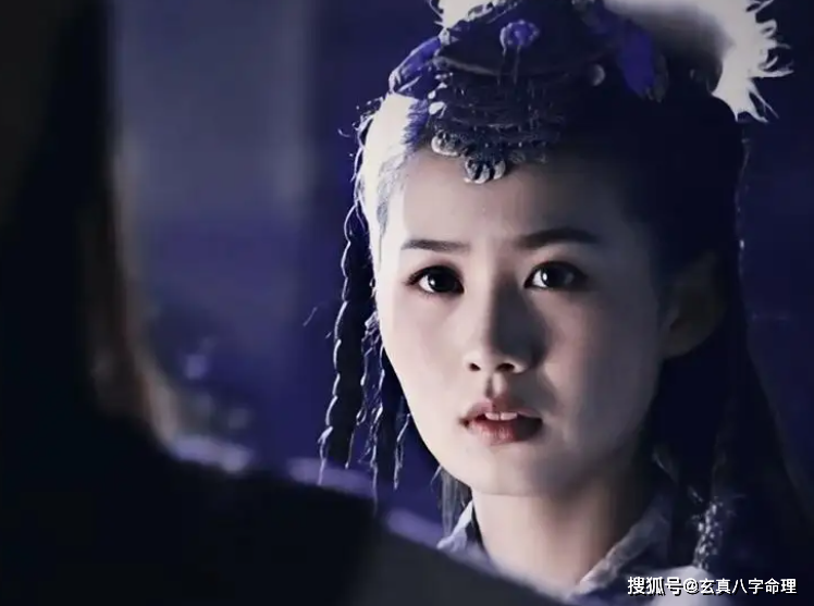 (完颜萍剧照)完颜萍最初是以复仇者的姿态登场,她是为了杀那耶律楚材