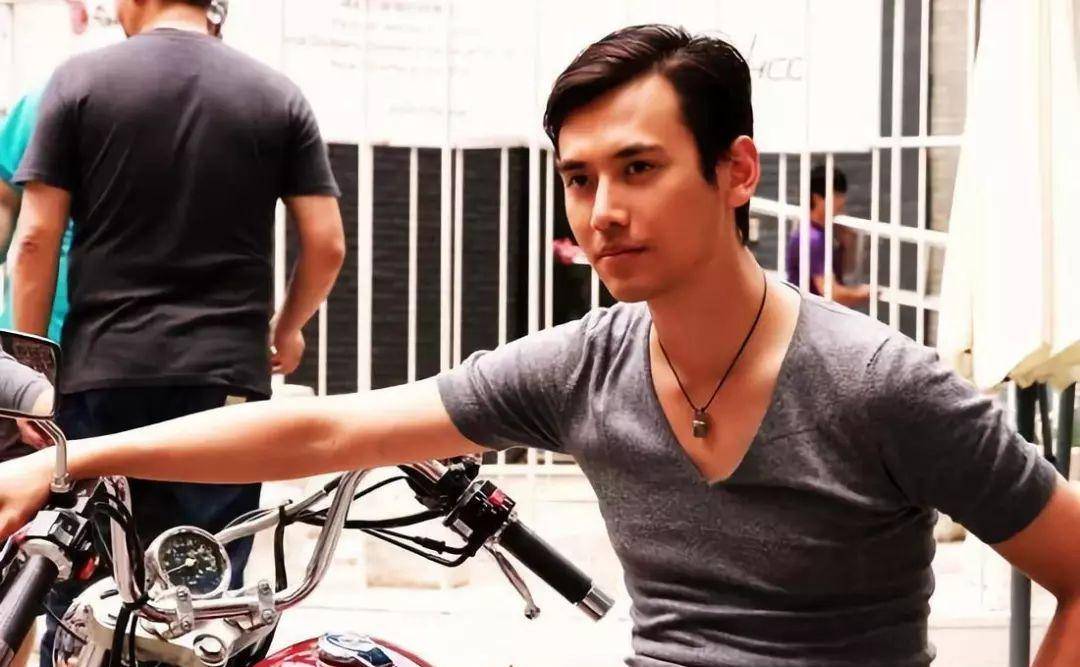 原创蔡珩出道11年不火和魏大勋是同学还是电影云南虫谷男主