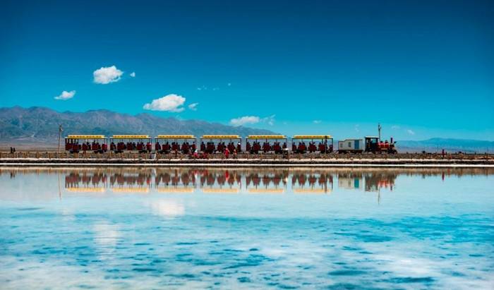 两个人去青海旅游怎么玩最好到日月山跟团玩一周大约多少钱