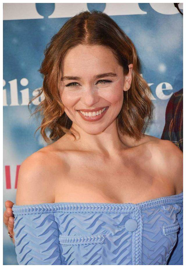 梦幻尤物惊艳世界艾米莉亚克拉克最新写真不容错过