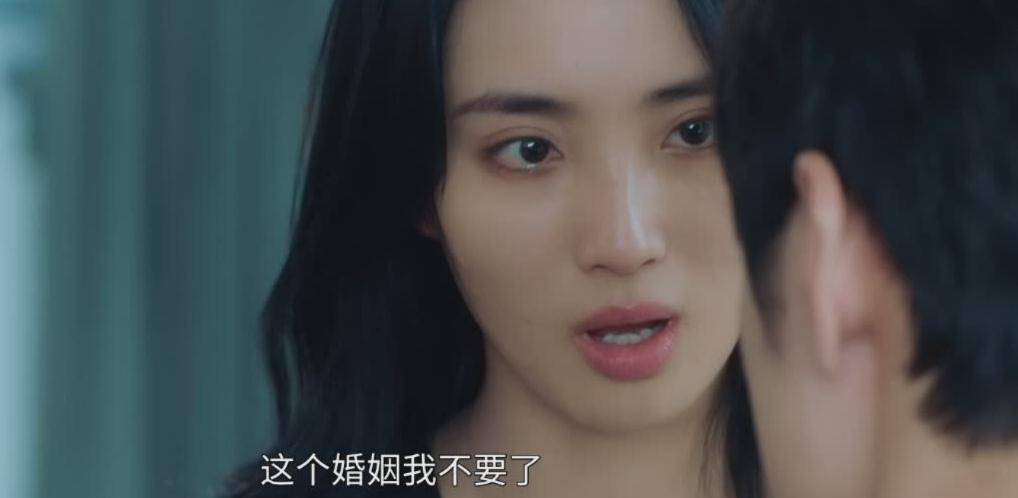 因为他对柳子琪动力真心,所以在两人大吵之后,向姐姐严玥打听她的消息