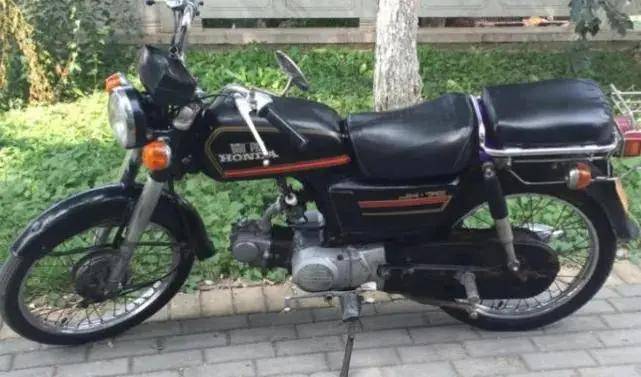 8,90年代怀旧经典的嘉陵-本田70您骑过吗?_搜狐汽车_搜狐网