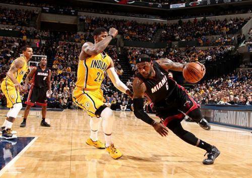 原创平心而论巅峰詹姆斯的突破绝对是历史最强的