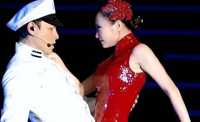 原创遮羞布彻底盖不住了刘德华赖文慧关系曝光除了结婚证啥都给了