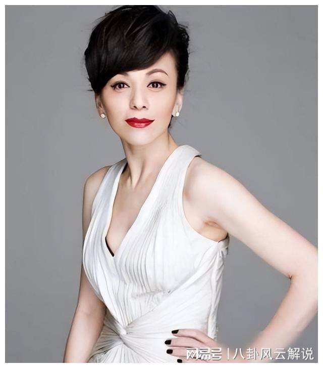 王琳31岁演绎25岁母亲学逆龄装嫩挑战浪姐舞台