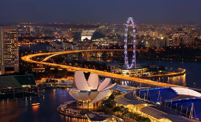 原创李光耀很庆幸是英国殖民新加坡对于他们的离开要心怀感恩