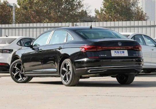 帕萨特出众款380tsi车型上市_搜狐汽车_搜狐网
