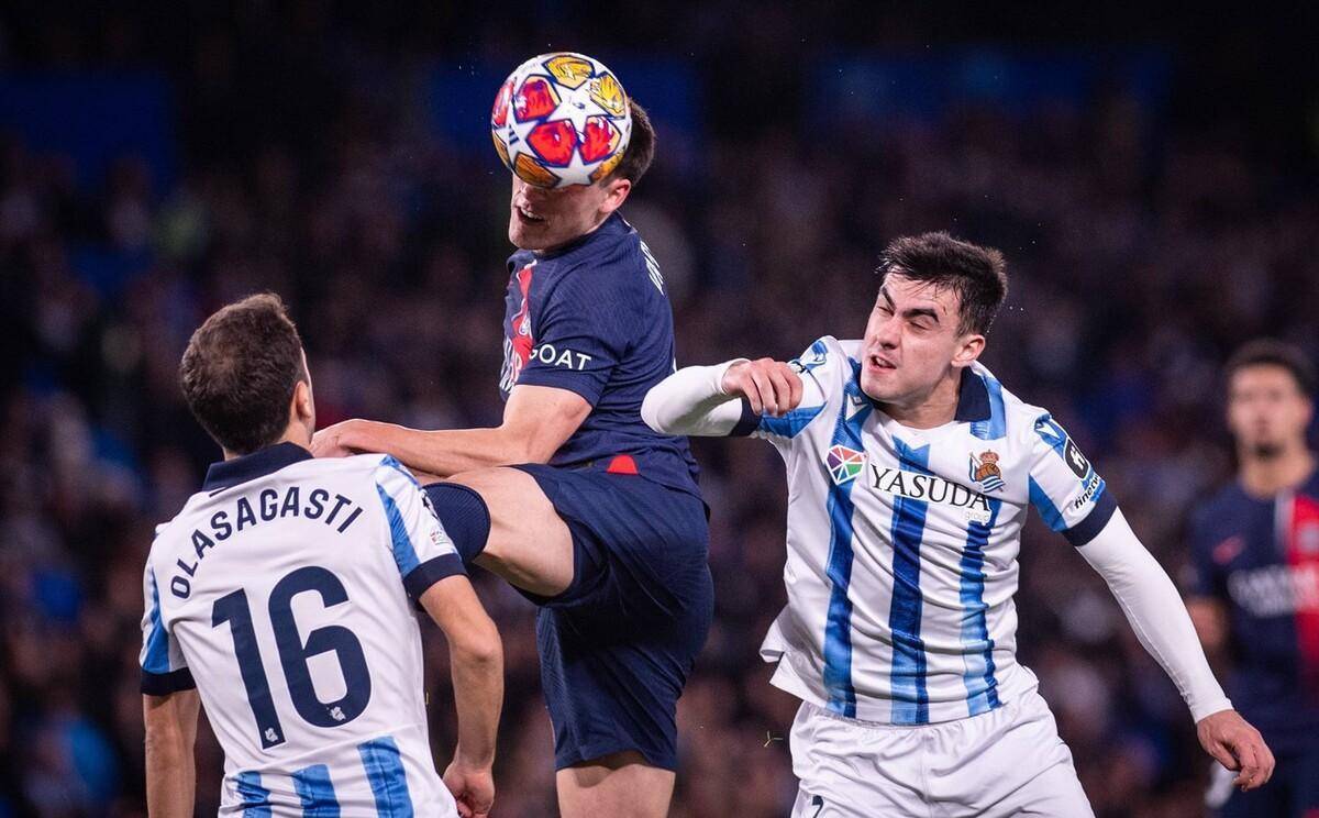 球队已经跌出了联赛前四,而朗斯与尼斯之间已经存在2分的差距,目前