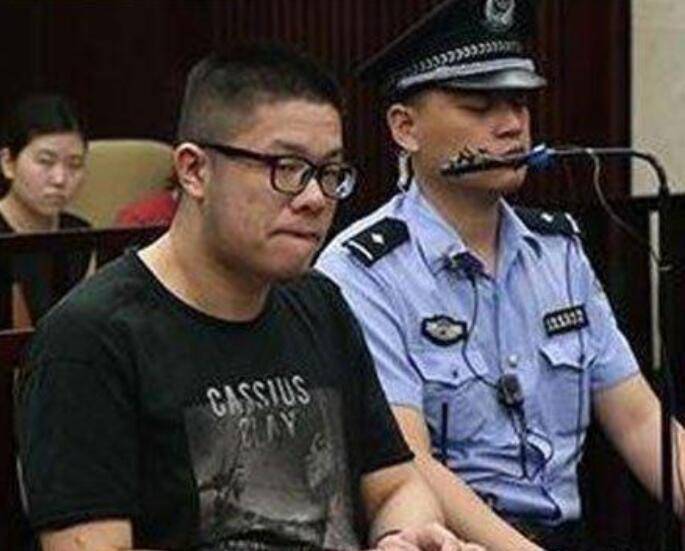 原创浙江富二代张晓恩豪出3亿追女网红破产被抓女友直接分手