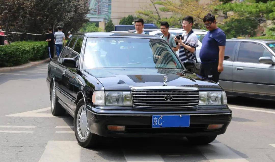 的霸主则早已更替为源自德国的奥迪a6l,而作为进口车时期的霸主丰田