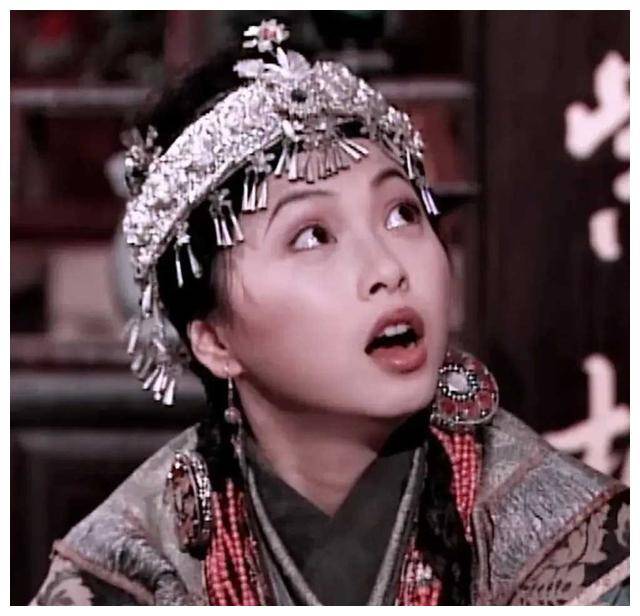 【患过情绪病的刘玉翠,54岁再度改名 启发演艺人生】_李佳_生活_姐姐