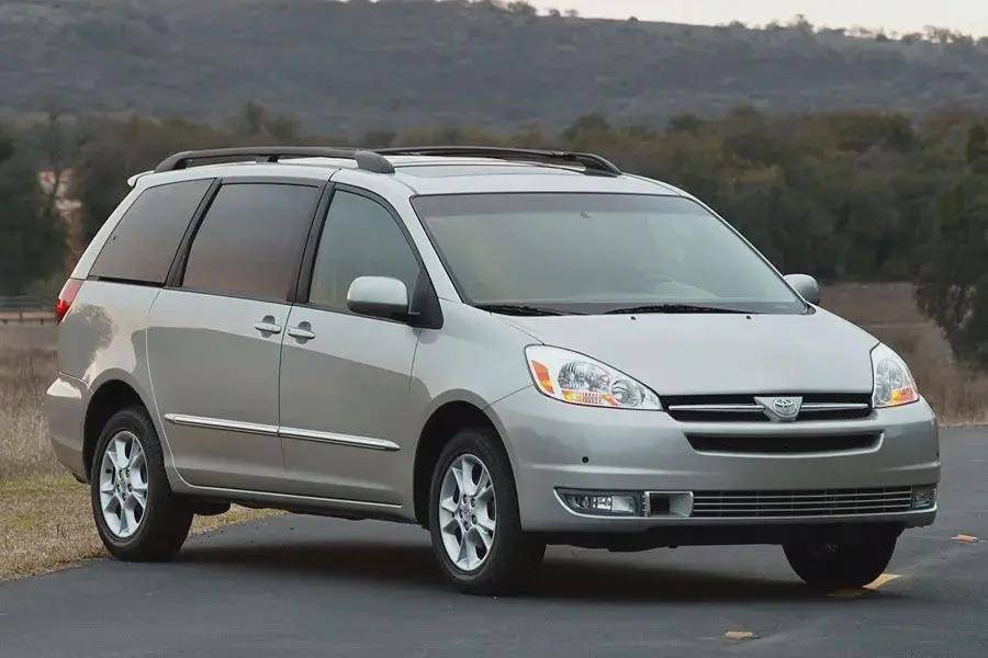 8米的日式mpv到了美国会卖成什么样,可以预见的就是另一台previa(普瑞