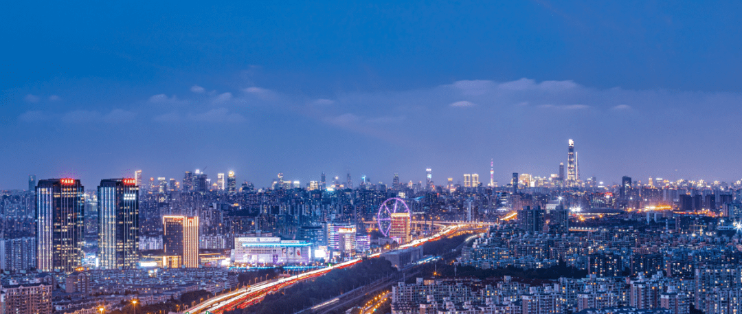 这与上海澎湃的生命力和安全度有关,后疫情时代更是放大了这种诱惑力