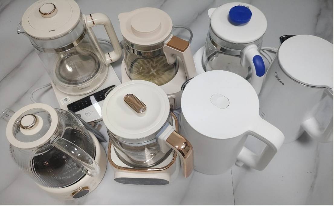 奶器与传统烧水壶的功能对比】作为一种非常常见的小型温奶,调奶家电