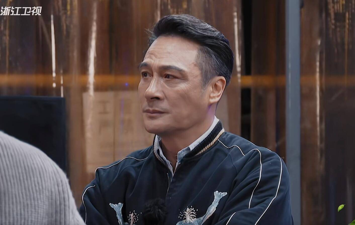 这一次,吴镇宇给那些"目中无人"的明星好好上了一课