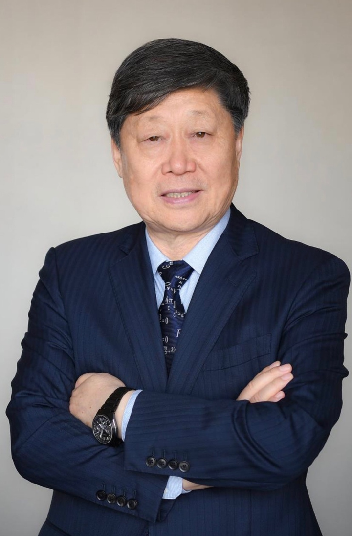 海尔张瑞敏著作《永恒的活火》,在思想交锋中探索企业管理的答案