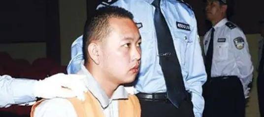 兰新诚是一位土生土长的广西人,其父母都是各个领域内杰出的人才,并且