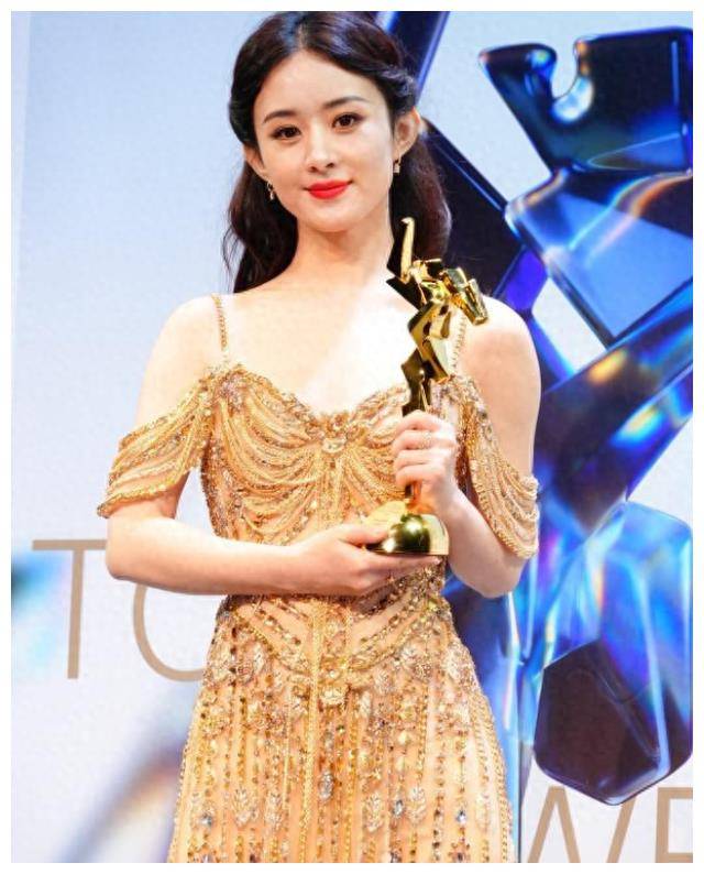 "赵丽颖荣膺afa新世代奖,演艺前景风生水起,辛勤与荣誉并存"_电影
