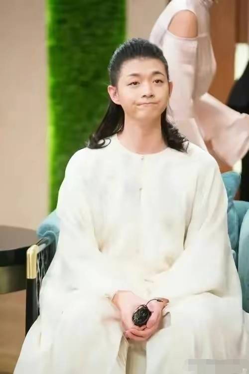 色字头上一把刀,盘点娱乐圈因色消失的那些男演员们_霍尊_高云翔