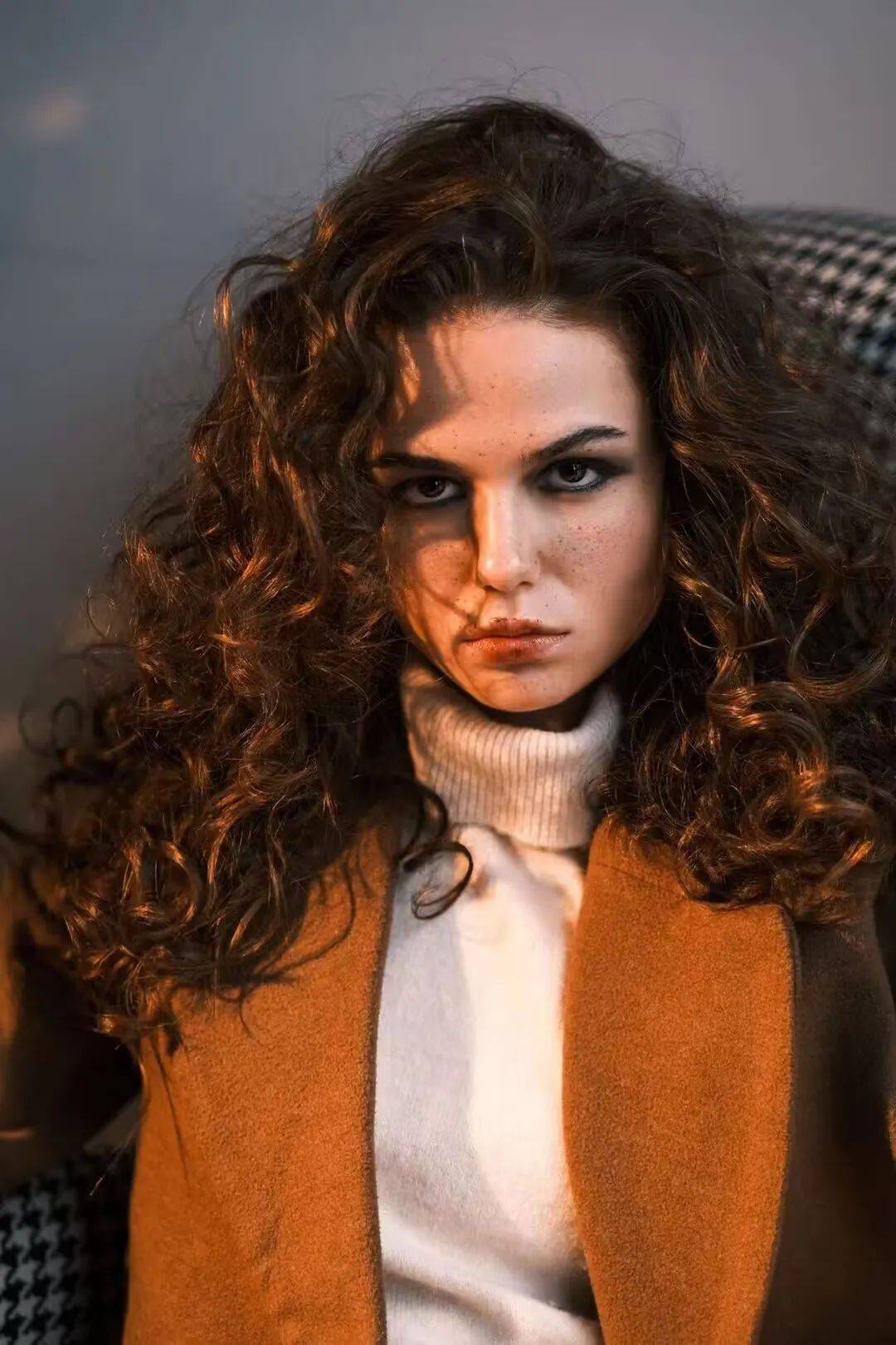 外国模特lisa商家都爱的有辨识度的脸