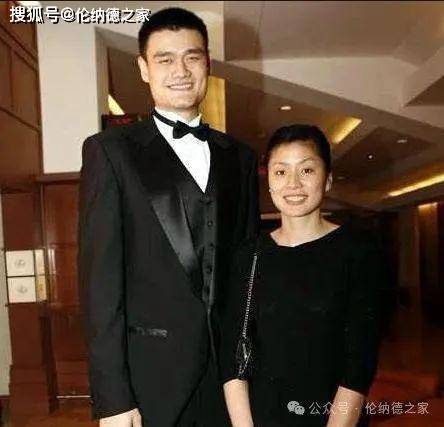 原创和400斤的姚明睡觉是什么体验妻子叶莉床中间必须留条缝