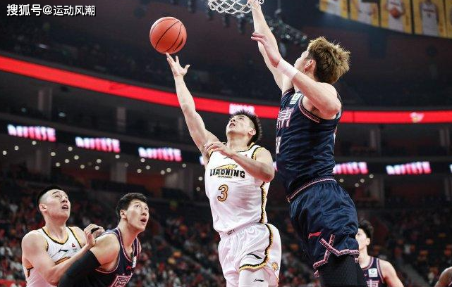 广东狂风巨浪席卷辽宁,胡明轩24分引领胜利,赵继伟14 9独木难支
