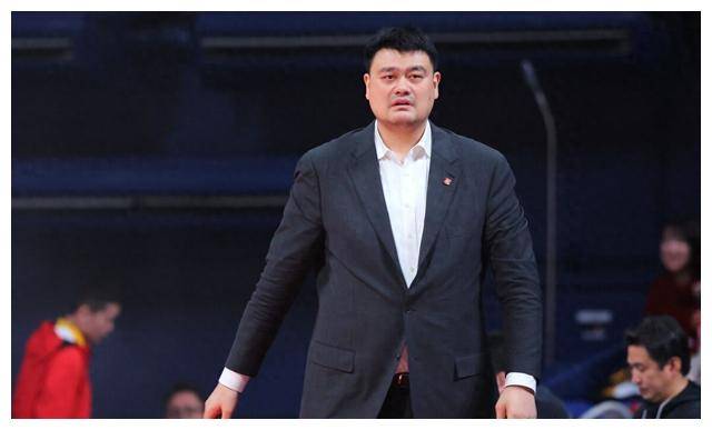 杨毅分享中国五位全民偶像:乔丹,姚明,科比,詹姆斯,库里_精神_篮球迷