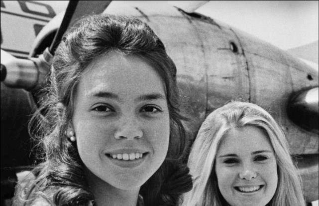 说要在华盛顿举行庆功宴,并邀请了总统尼克松的大女儿特里西亚