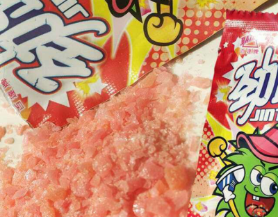 90后最怀念的"小卖部"零食,00后还吃过,10后就未必了!_猴王_橡皮糖_味