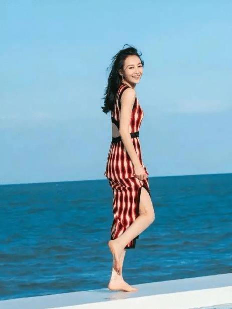 原创王鸥终于剪掉10年长发一身牛仔造型配短发a爆看了都想剪