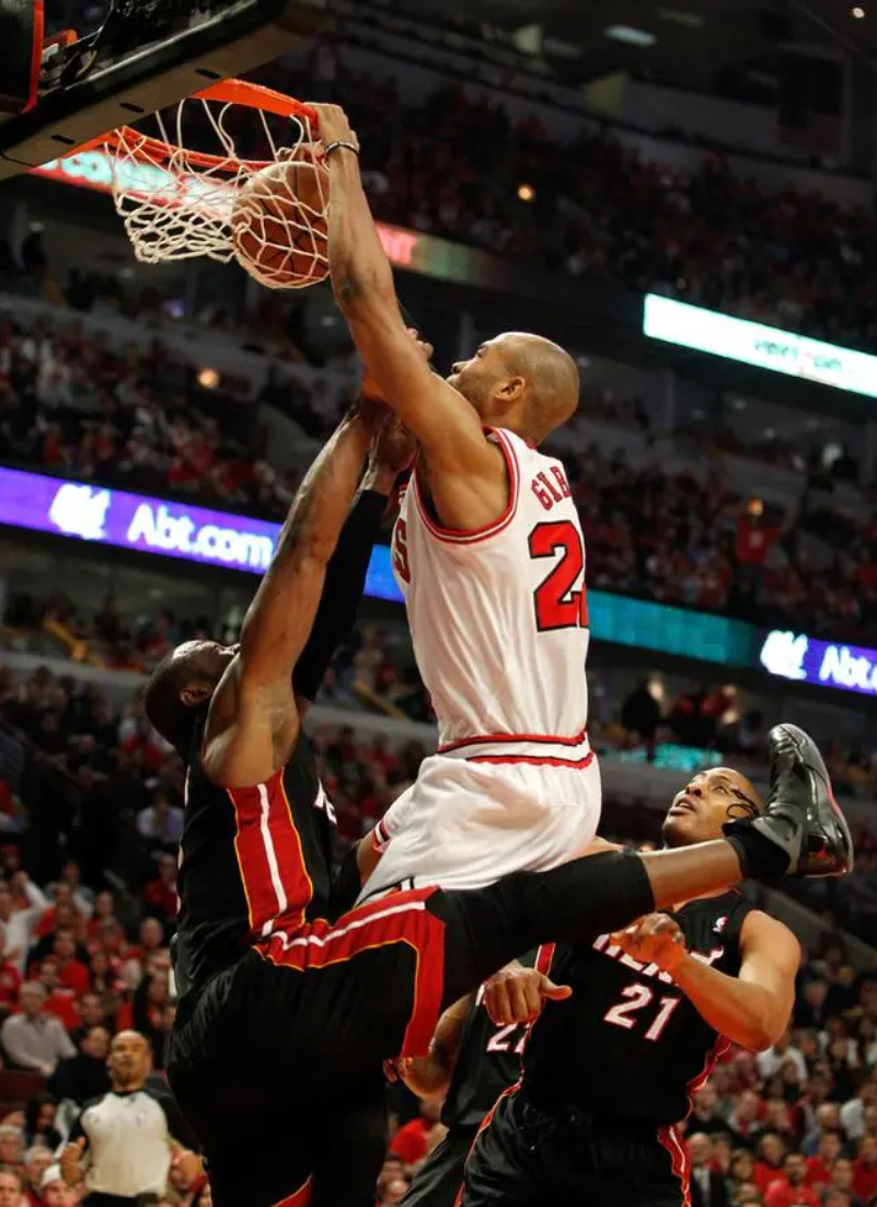 原创隔扣韦德罗斯保镖归来差点当助教了