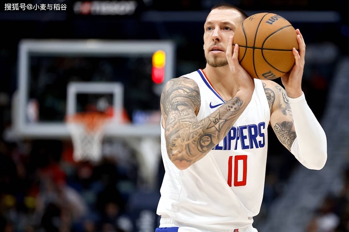 原创尽管没有任何数据入账然而快船替补中锋在场上的局面却还不错