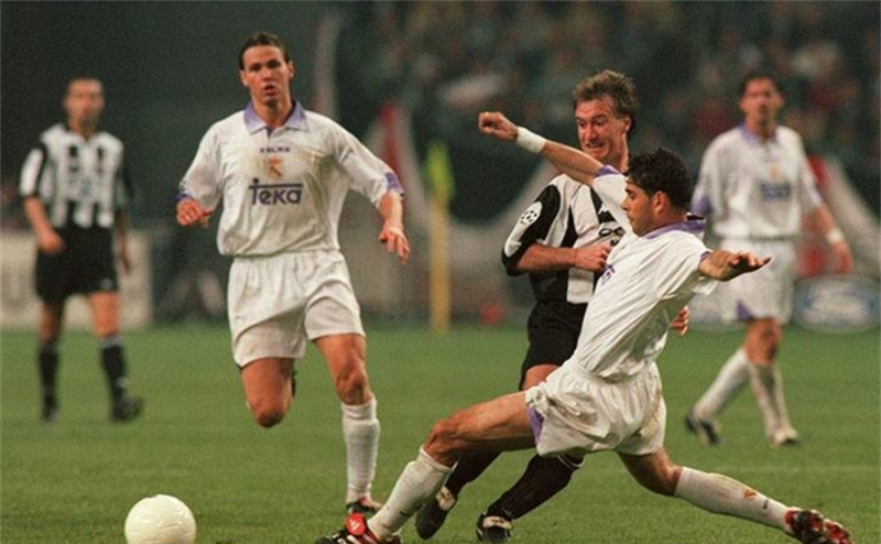 原创24岁是皇马头号射手26岁成皇马后防基石悍将全能却被义气拖累