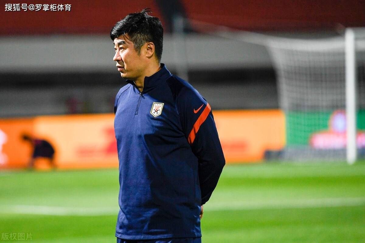 俱乐部又迎来新金主出手相助,球迷直言这就是雪中送炭_韩鹏_联赛_球员