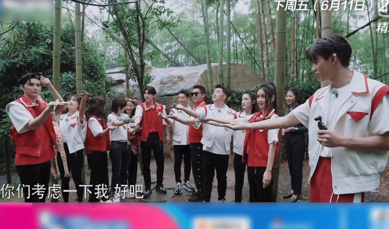 高音,还能够时刻智商在线,还是非常厉害的,并且在外形上阿云嘎的身高