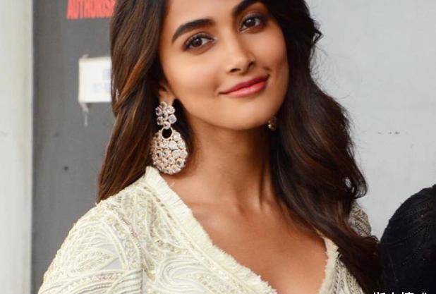 原创印度35岁女星身材完美魅力犹存让人十分羡慕