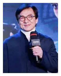 成龙70岁近照曝光神采奕奕引发全球热议