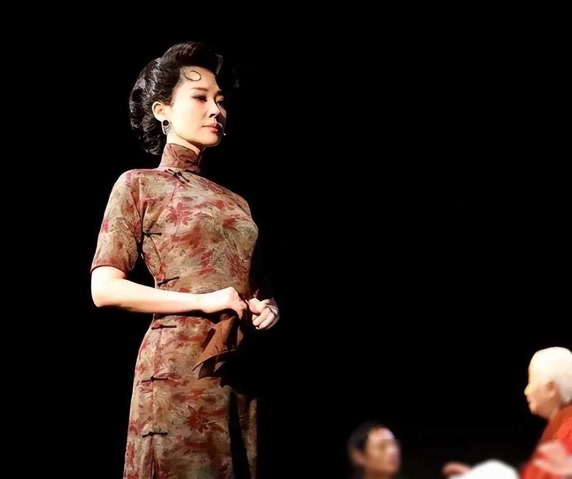 55岁许晴选择不婚不育表示若有缘早已是孩子妈妈了