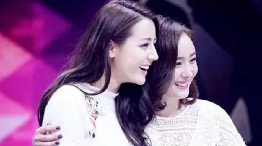 迪丽热巴与杨幂更过分的是,明明是热巴在表演才艺,男主持却一直夸杨幂