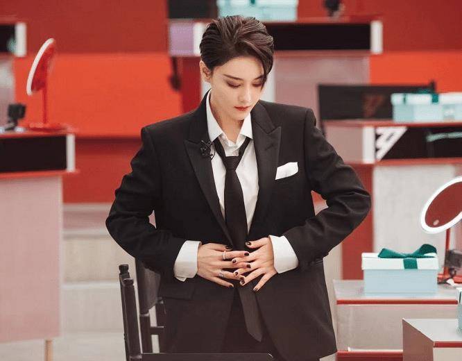 原创浪姐2剪辑点公开那英中年叛逆有看点张馨予让人没想到