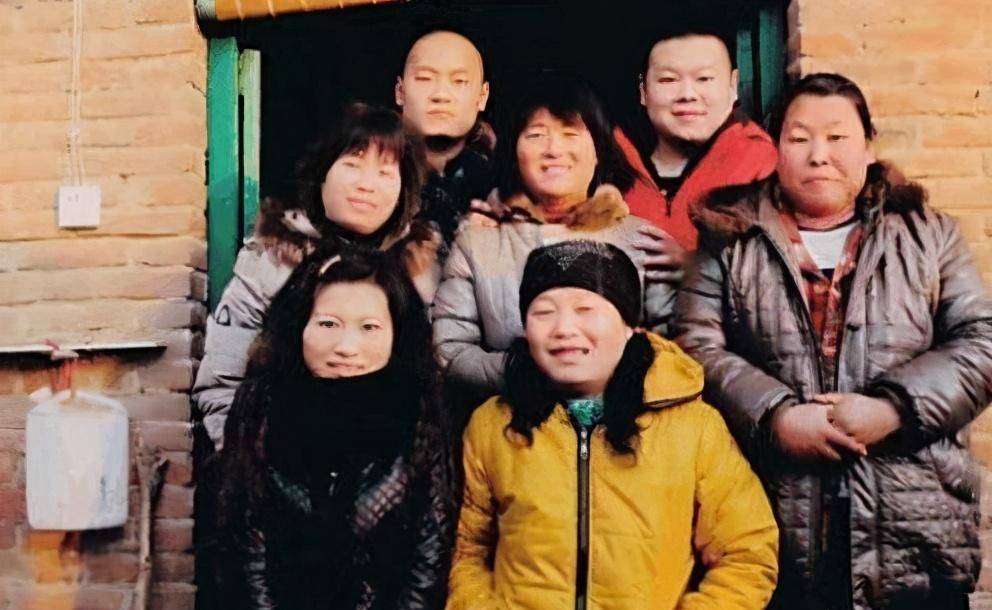 原创穷小子岳云鹏成名背后充满辛酸和泪水买房买车回报五个姐姐
