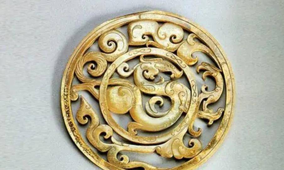 透过出土文物观察中国历代传统艺术凤纹的演变