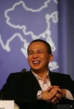 别再谈论郭嘉文和梁洛施了,做一个独立自信的姑娘不好吗_李泽楷_什么