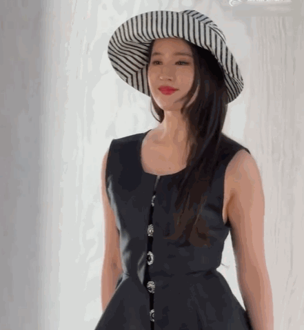 娱乐圈的残酷真相,在36岁的刘亦菲身上体现得淋漓尽致_赵薇_造型_时装